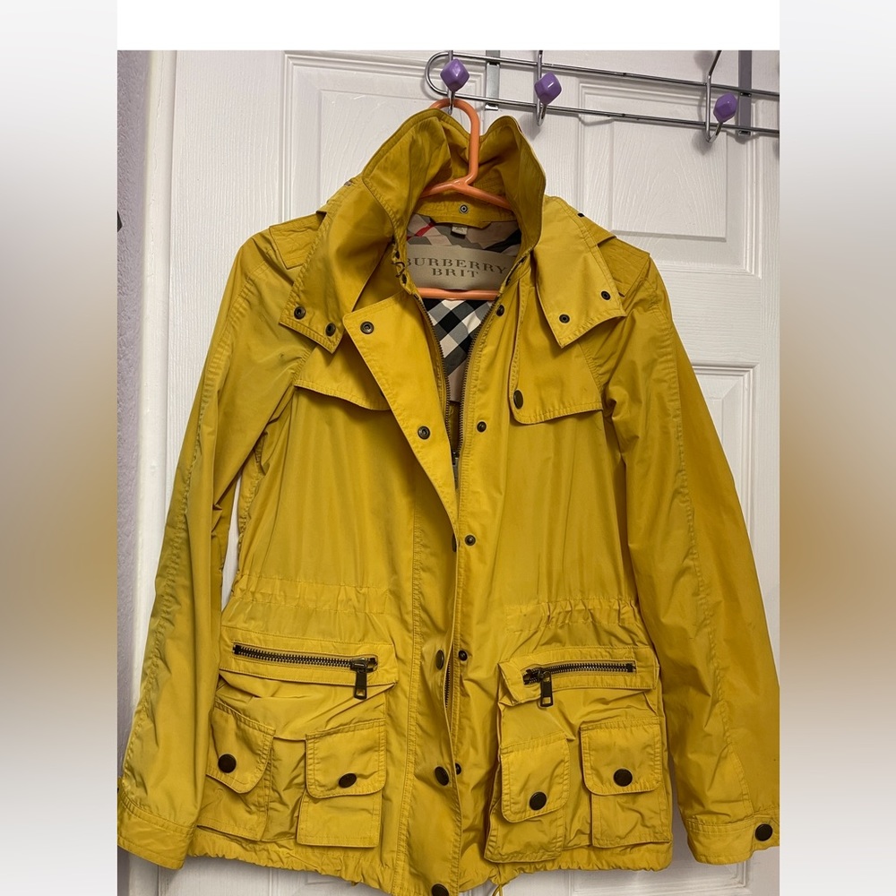 Burberry coat size 4